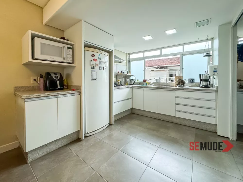 Apartamento à venda com 4 quartos, 104m² - Foto 2