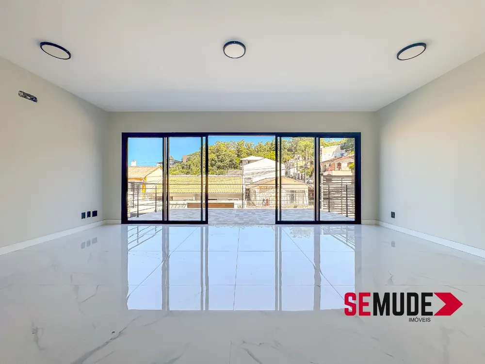 Casa, 3 quartos, 180 m² - Foto 1