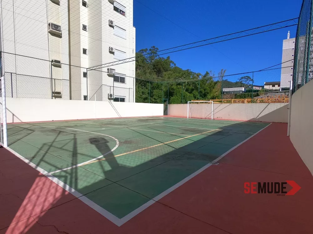 Apartamento à venda com 2 quartos, 71m² - Foto 2