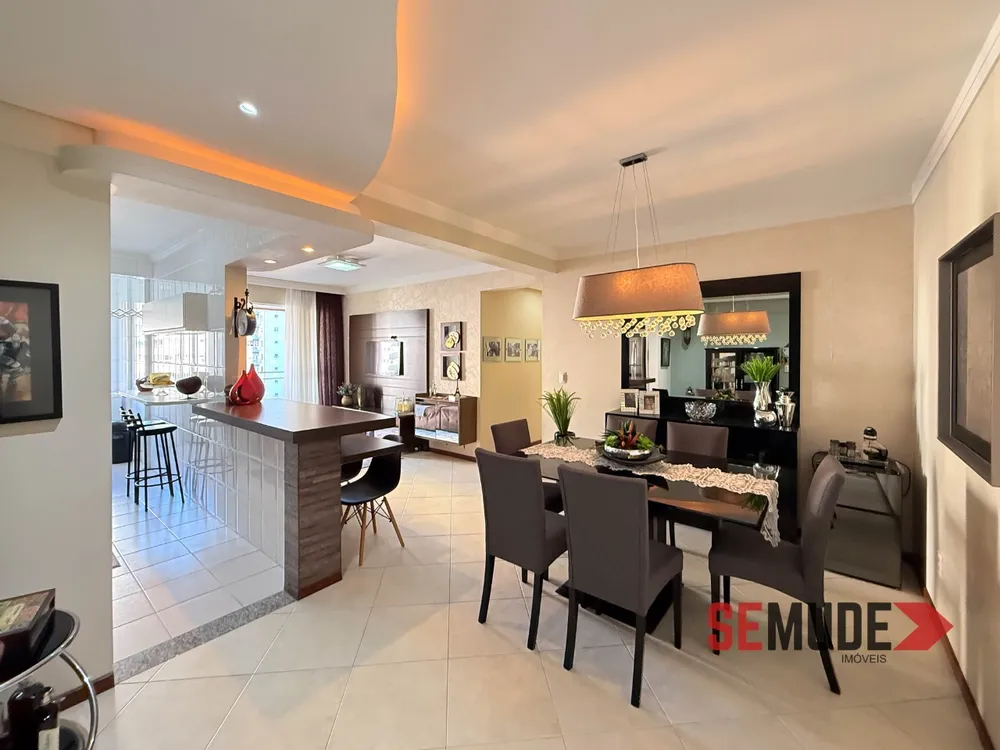 Apartamento, 3 quartos, 100 m² - Foto 1