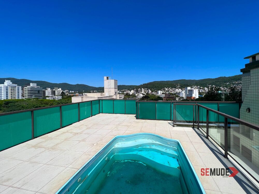 Cobertura, 3 quartos, 207 m² - Foto 2