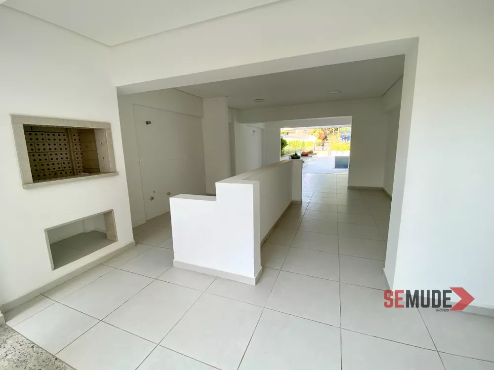 Apartamento à venda com 3 quartos, 180m² - Foto 4