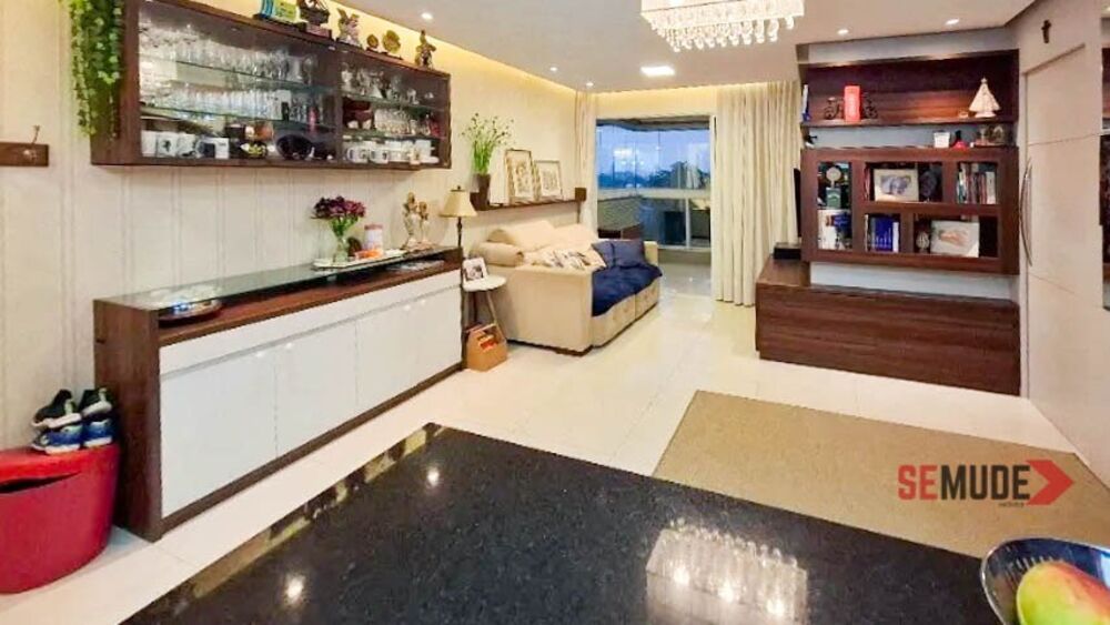 Apartamento à venda com 3 quartos, 98m² - Foto 1