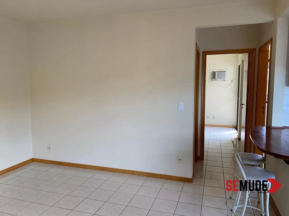 Apartamento à venda com 2 quartos, 61m² - Foto 4