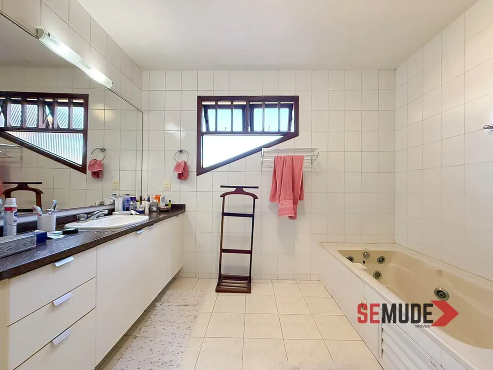 Casa, 4 quartos, 238 m² - Foto 4