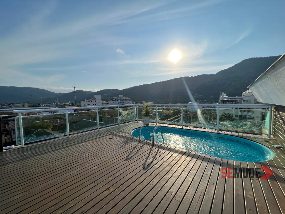 Cobertura, 3 quartos, 235 m² - Foto 2