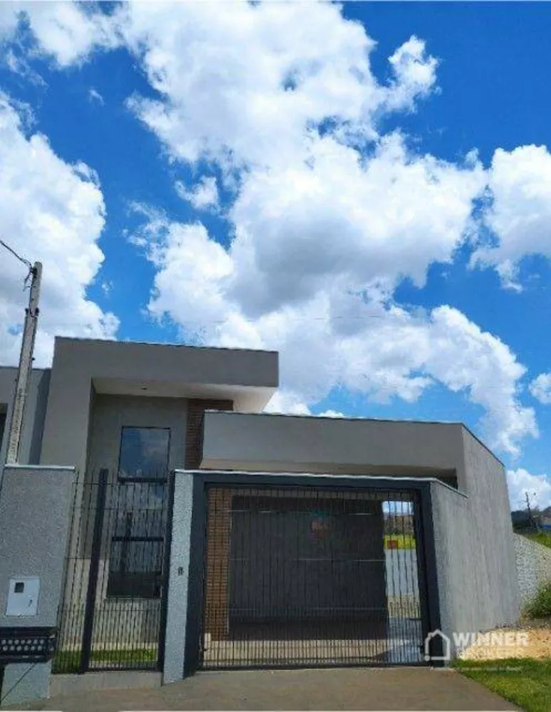 Casa à venda com 3 quartos, 98m² - Foto 1