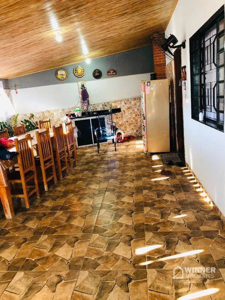 Casa, 6 quartos, 142 m² - Foto 2