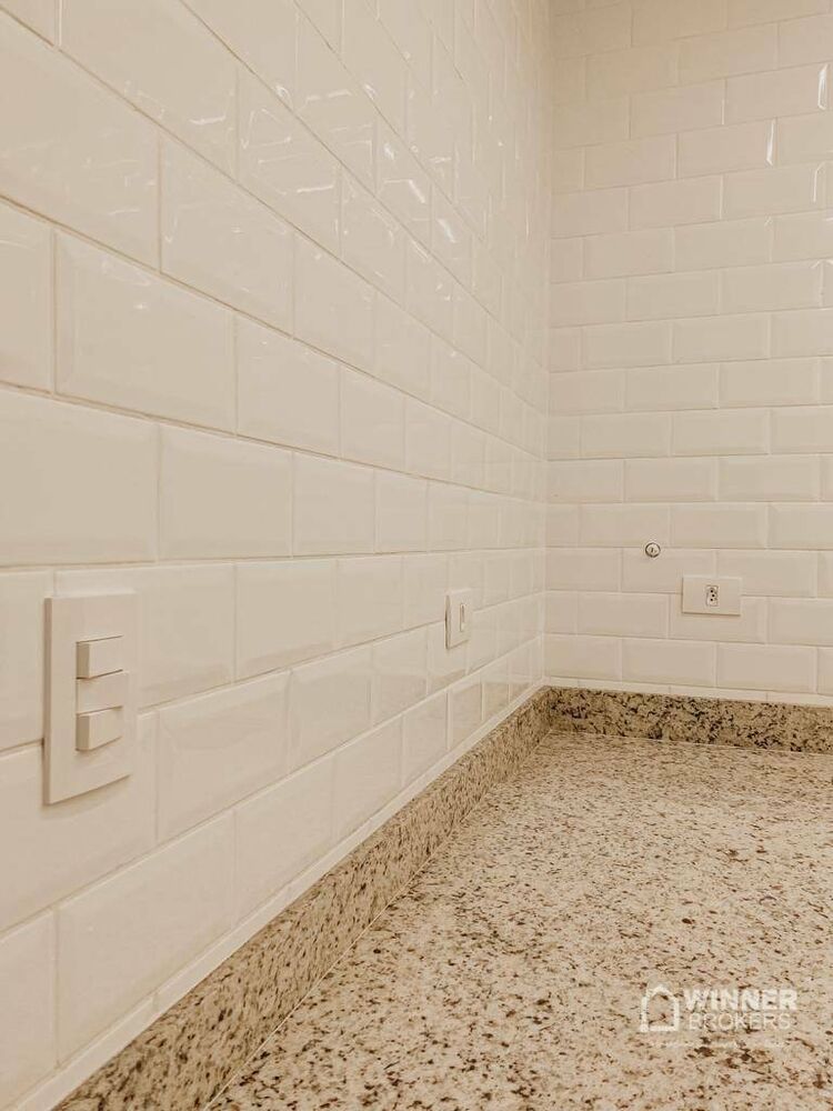 Casa à venda com 3 quartos, 105m² - Foto 2