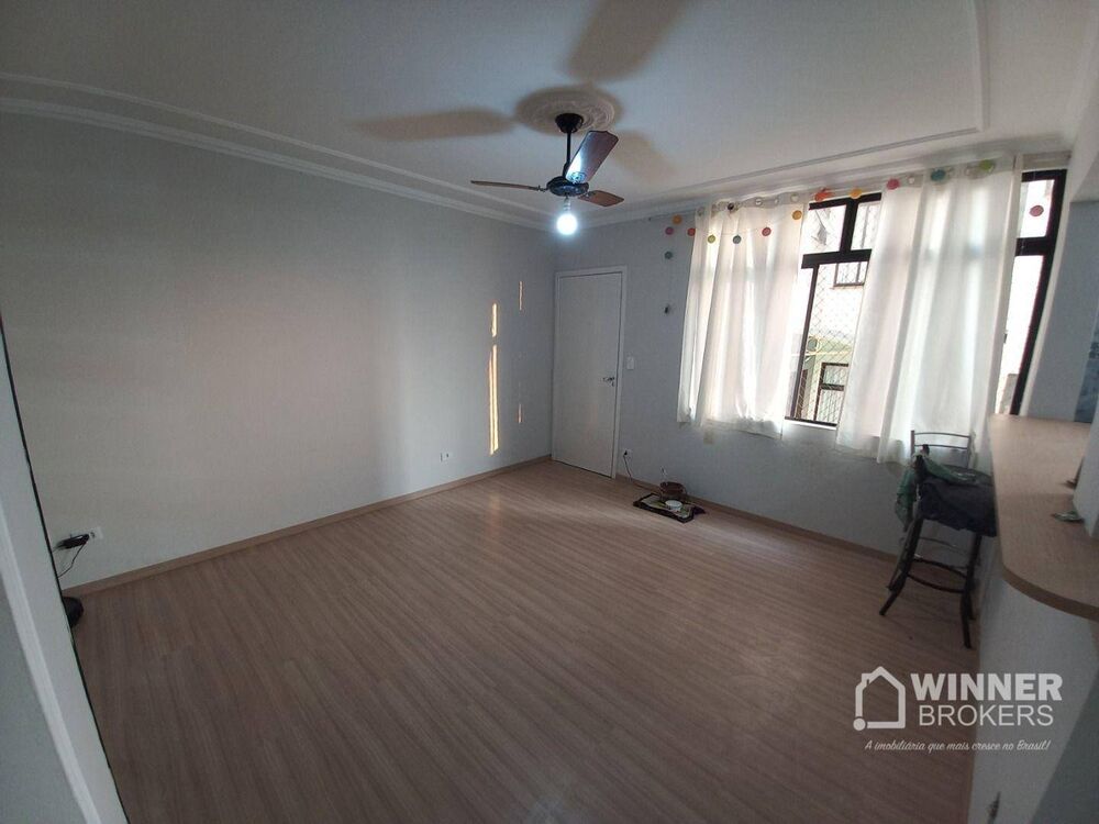 Apartamento à venda com 3 quartos, 79m² - Foto 2