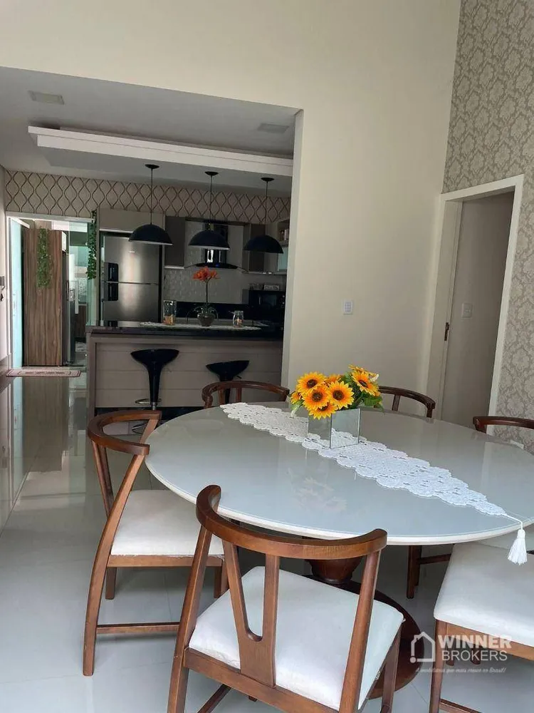 Casa, 4 quartos, 270 m² - Foto 7
