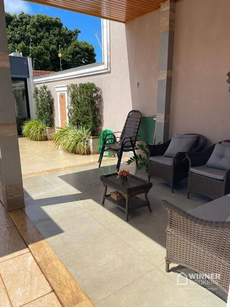 Casa, 4 quartos, 270 m² - Foto 12
