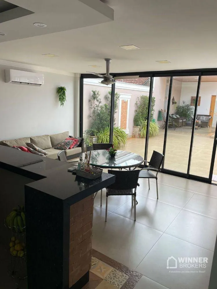 Casa, 4 quartos, 270 m² - Foto 6