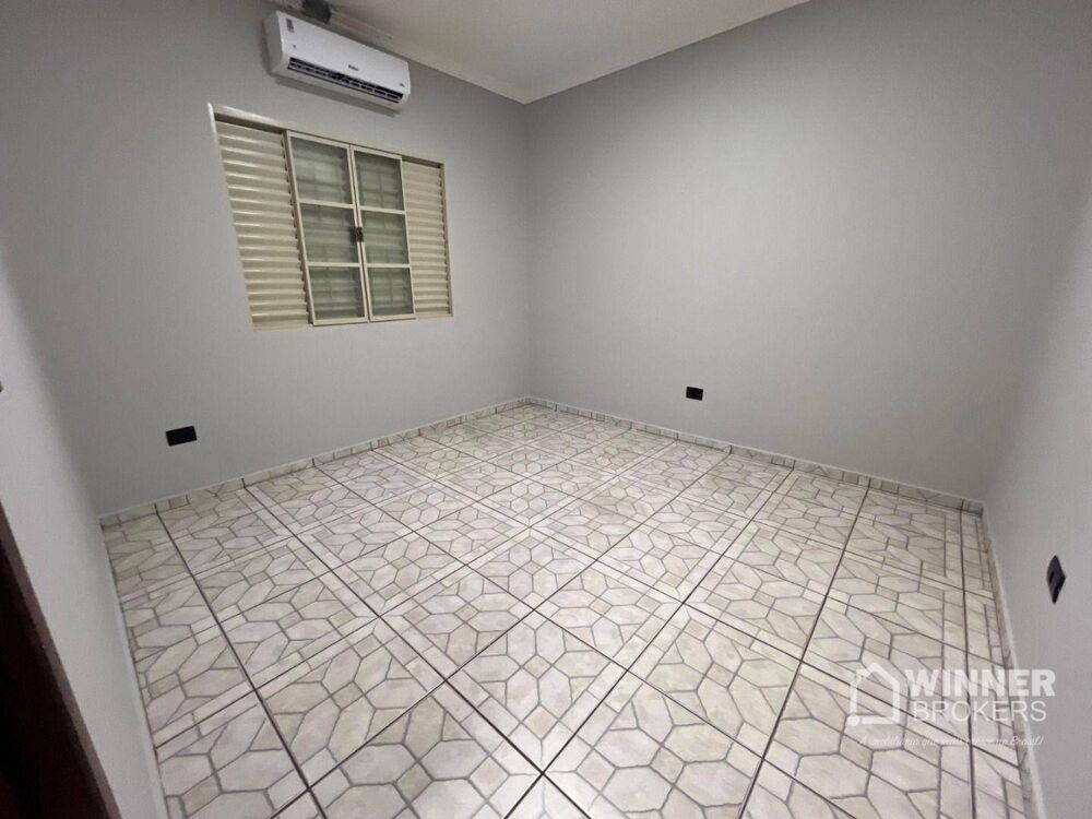 Casa à venda com 3 quartos, 240m² - Foto 7