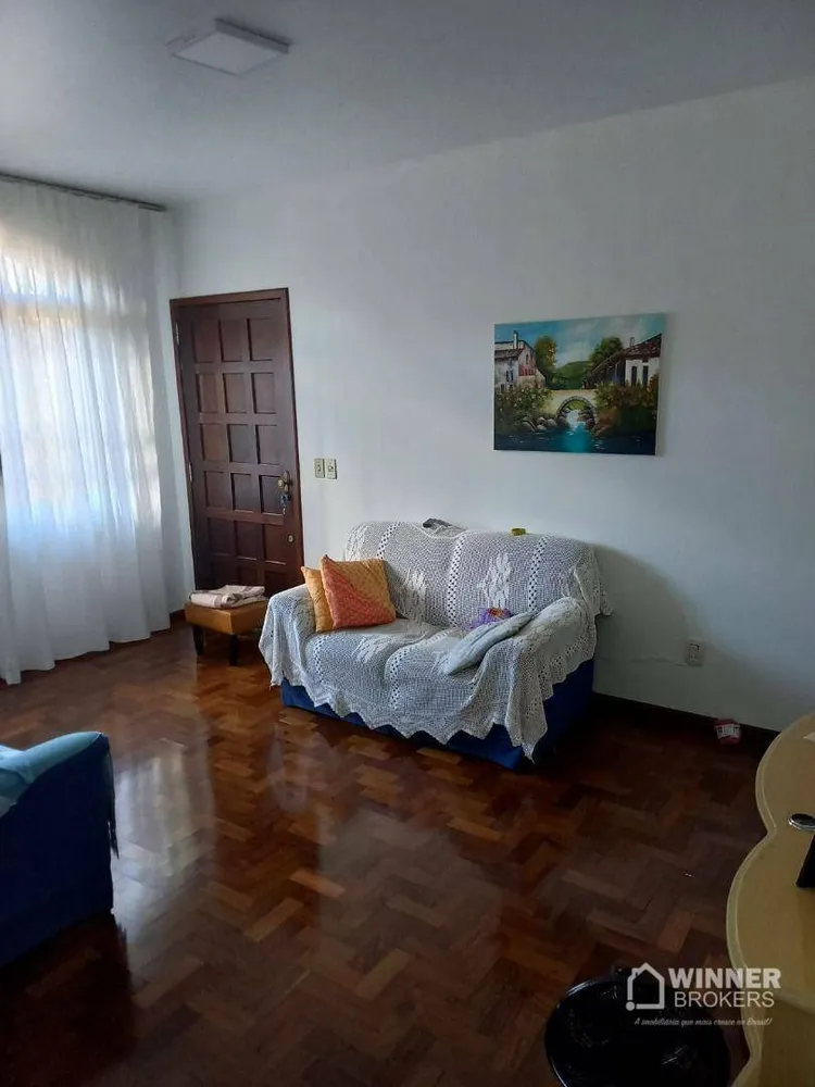 Casa, 4 quartos, 250 m² - Foto 4