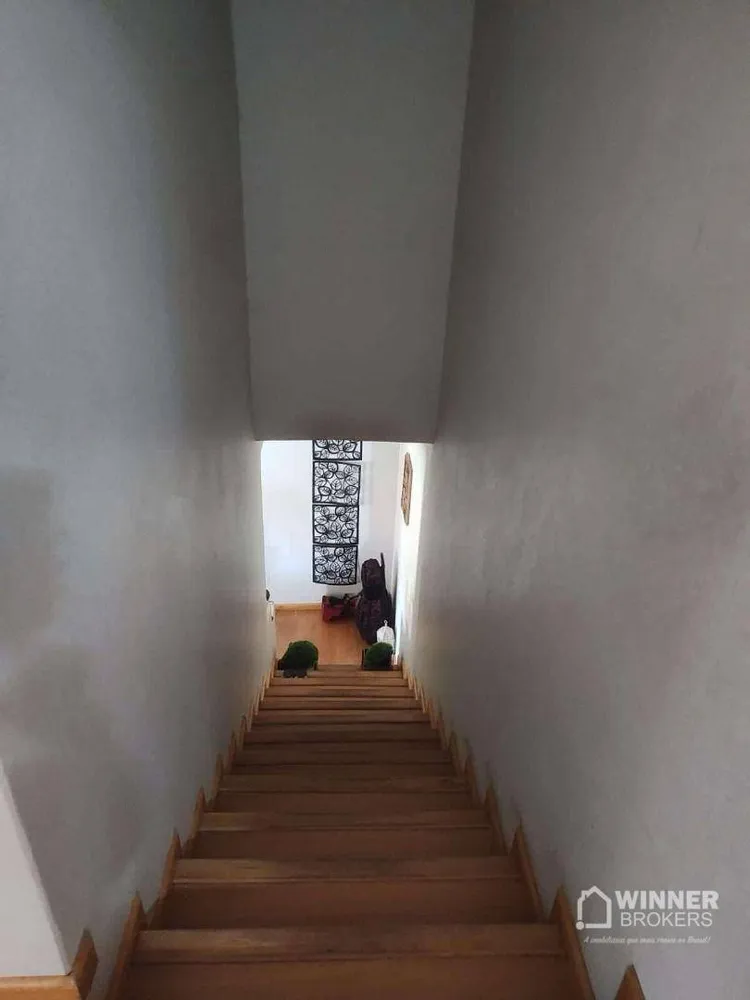 Casa, 5 quartos, 203 m² - Foto 4