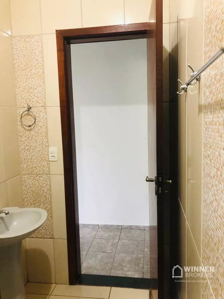 Casa à venda com 3 quartos, 185m² - Foto 3