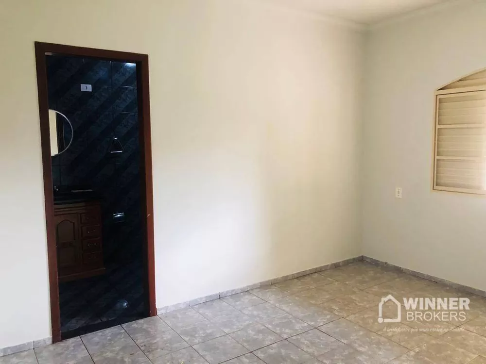 Casa à venda com 3 quartos, 185m² - Foto 4