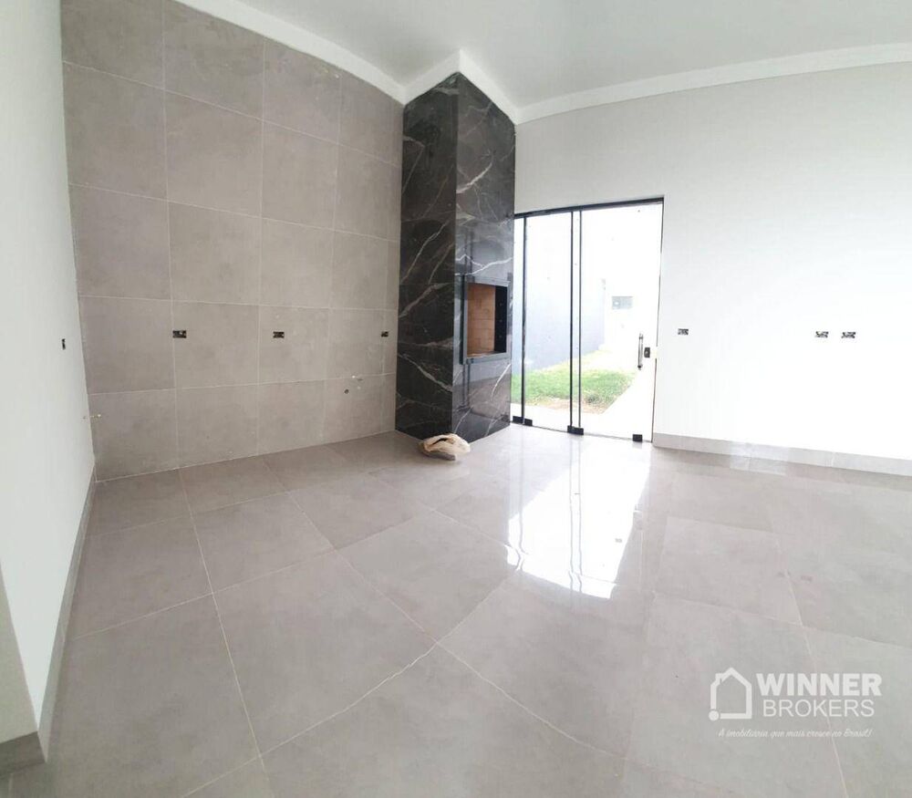 Casa à venda com 3 quartos, 135m² - Foto 1