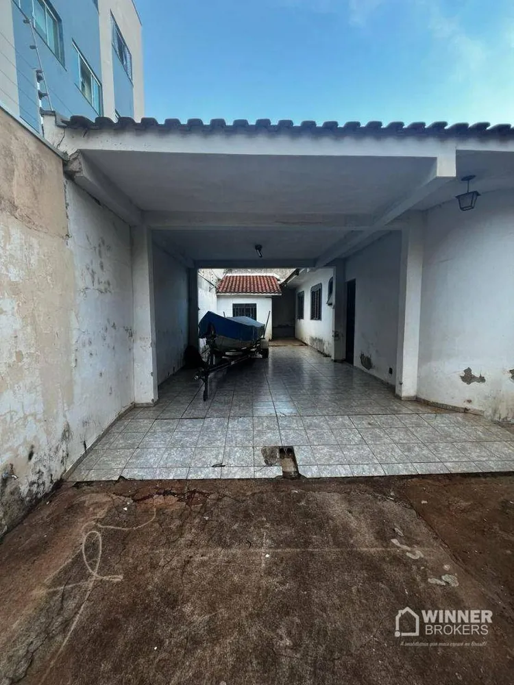 Sobrado, 8 quartos, 570 m² - Foto 6