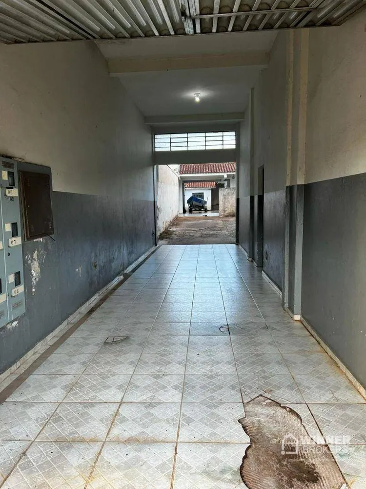 Sobrado, 8 quartos, 570 m² - Foto 2