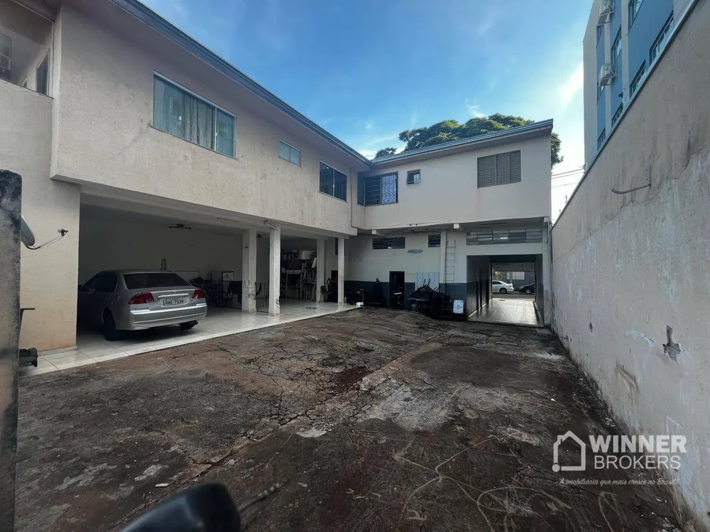 Sobrado, 8 quartos, 570 m² - Foto 4