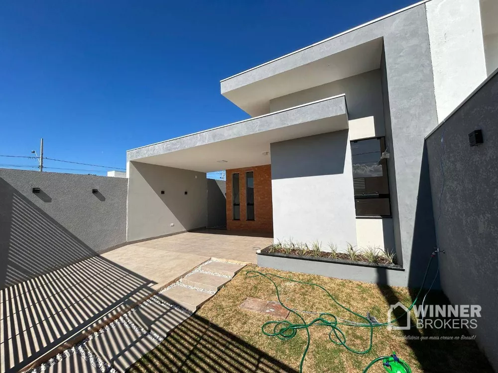 Casa à venda com 2 quartos, 110m² - Foto 2