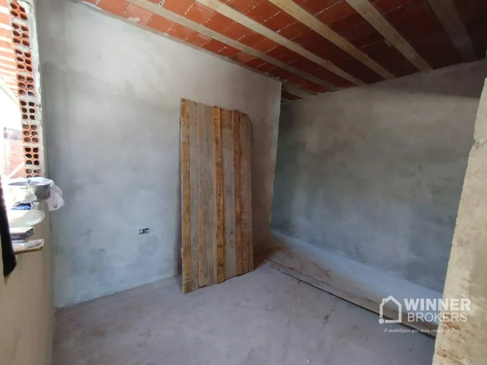 Casa à venda com 3 quartos, 60m² - Foto 4