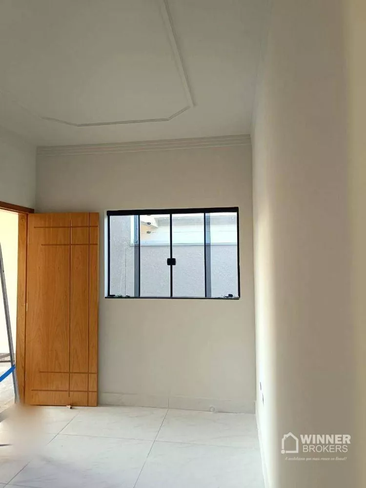 Casa à venda com 3 quartos, 90m² - Foto 2