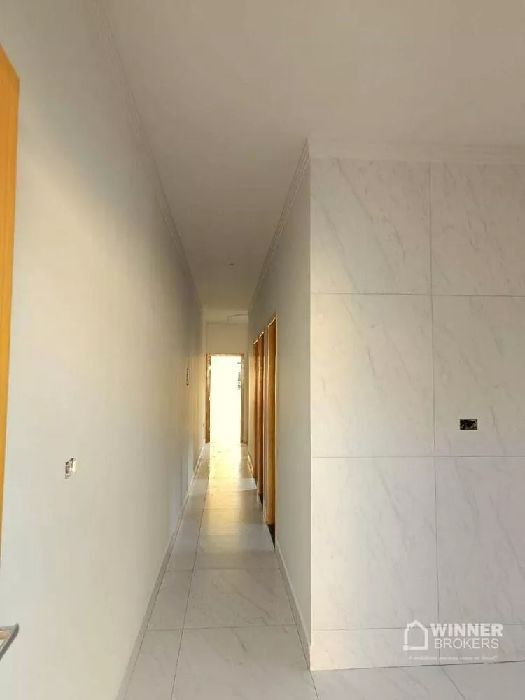 Casa à venda com 3 quartos, 90m² - Foto 4