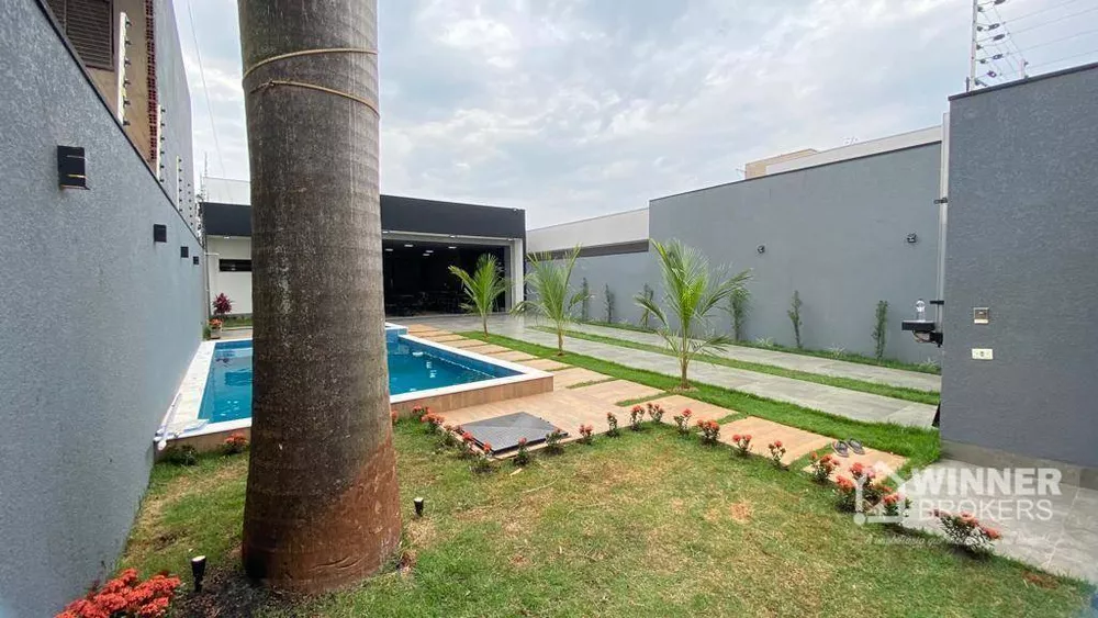 Casa à venda com 3 quartos, 210m² - Foto 3