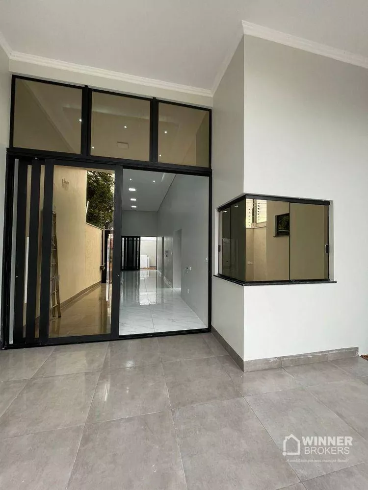 Casa à venda com 3 quartos, 110m² - Foto 2