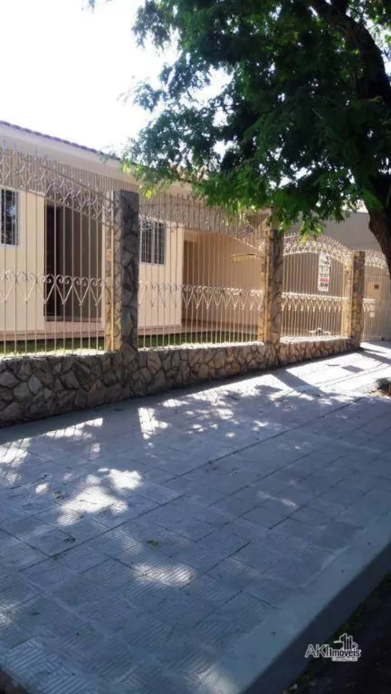 Casa à venda com 3 quartos, 160m² - Foto 2