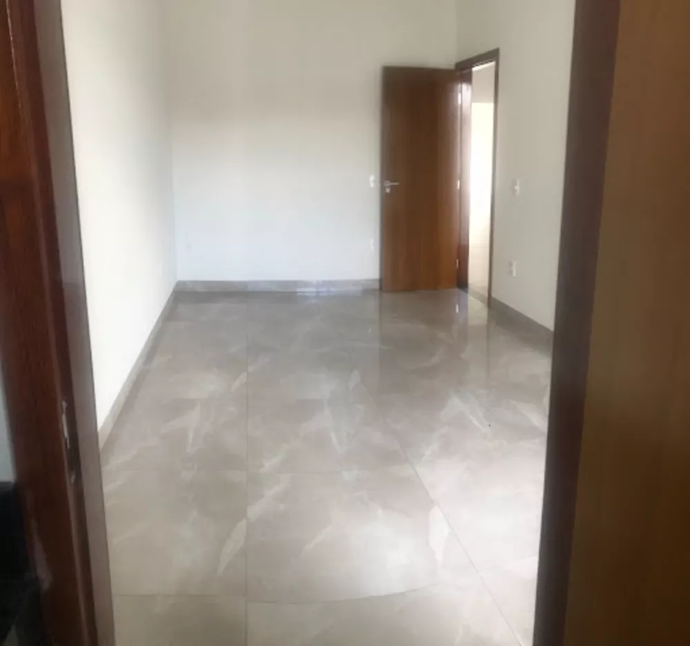 Casa à venda com 3 quartos, 132m² - Foto 3