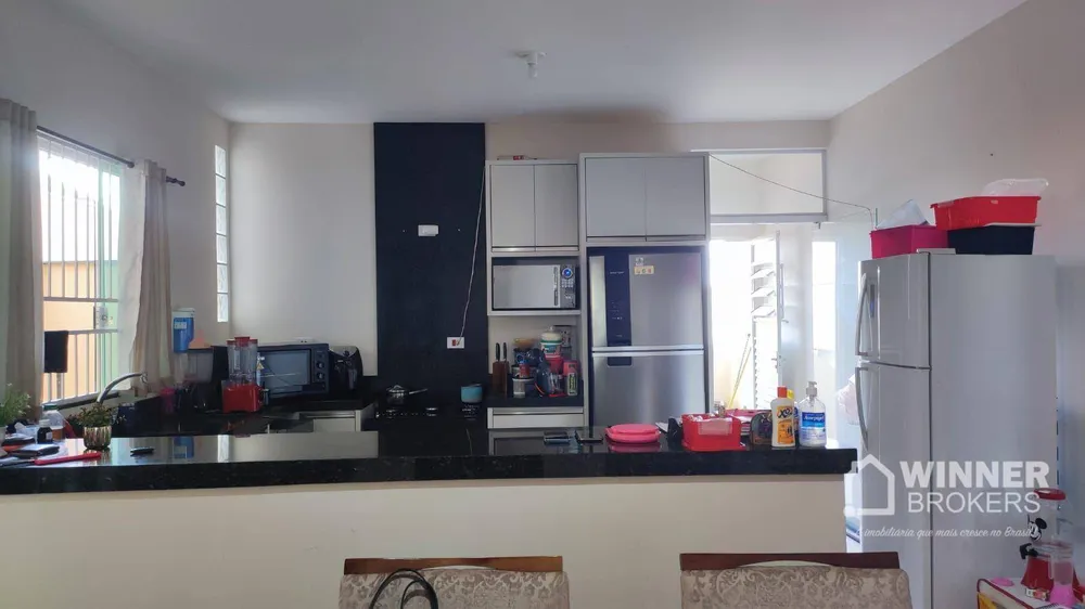 Casa, 4 quartos, 256 m² - Foto 2