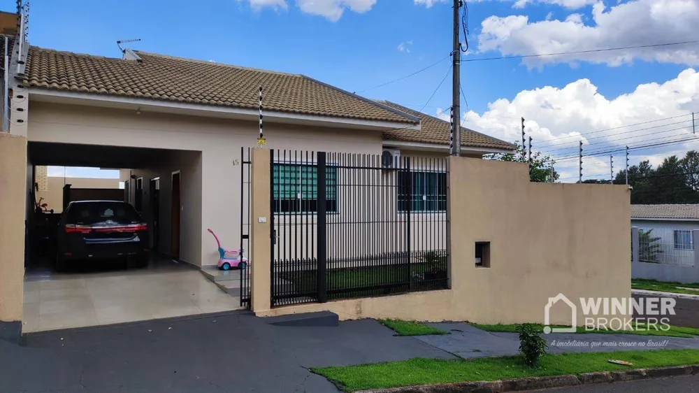 Casa, 4 quartos, 256 m² - Foto 1