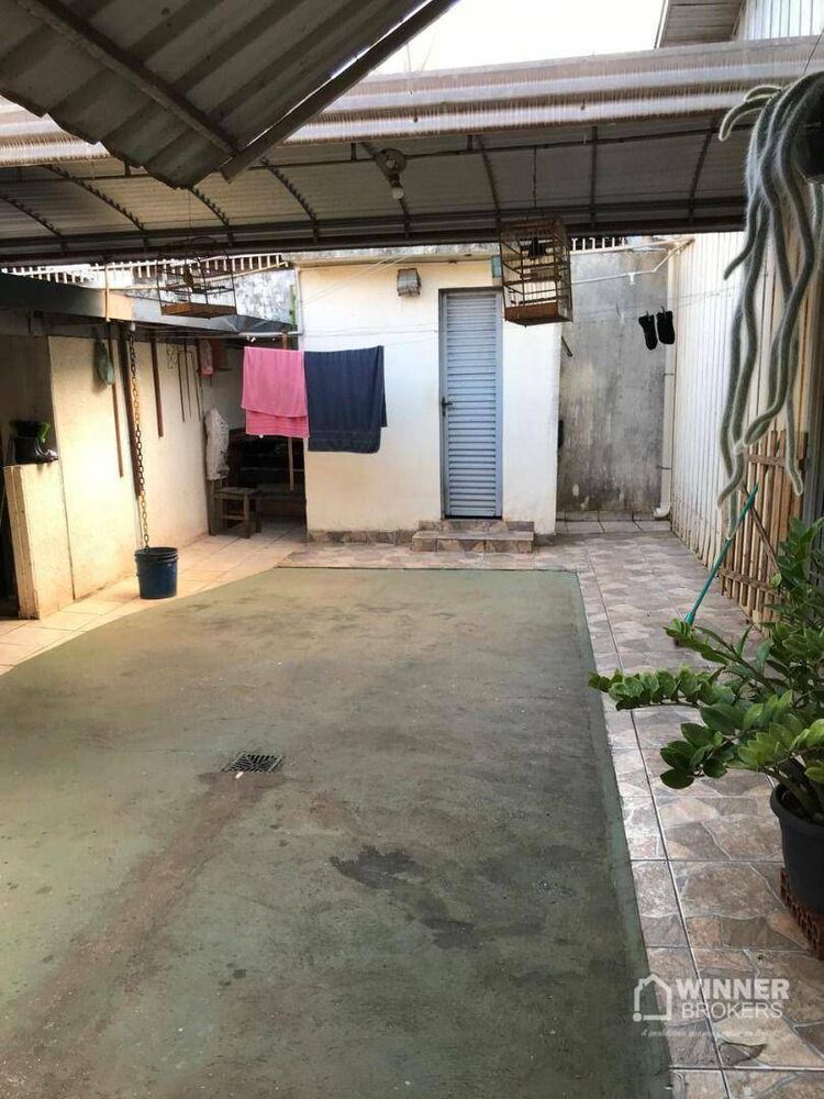 Casa à venda com 3 quartos, 111m² - Foto 4