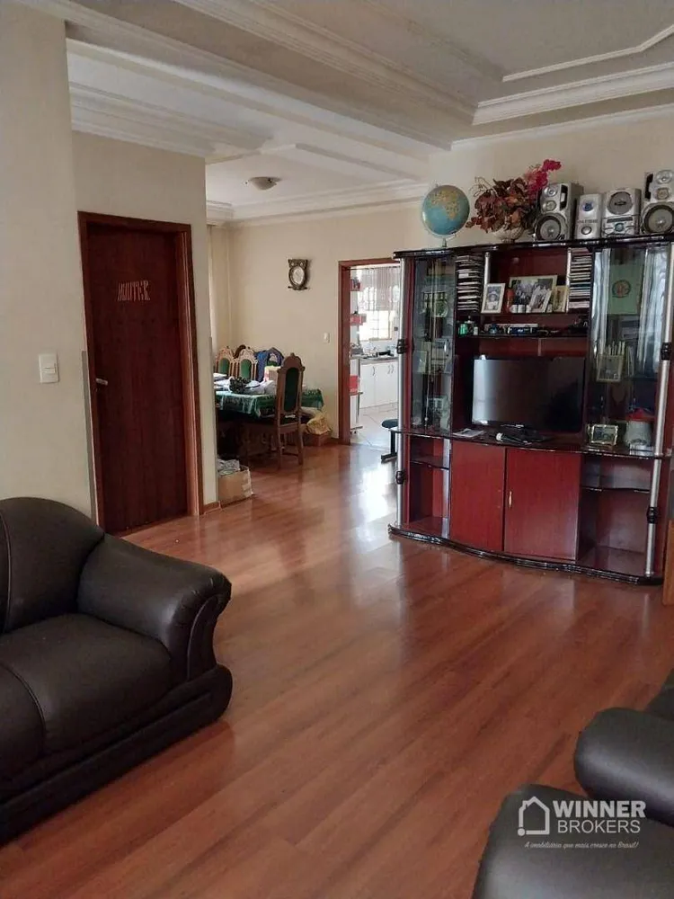 Casa, 5 quartos, 230 m² - Foto 3