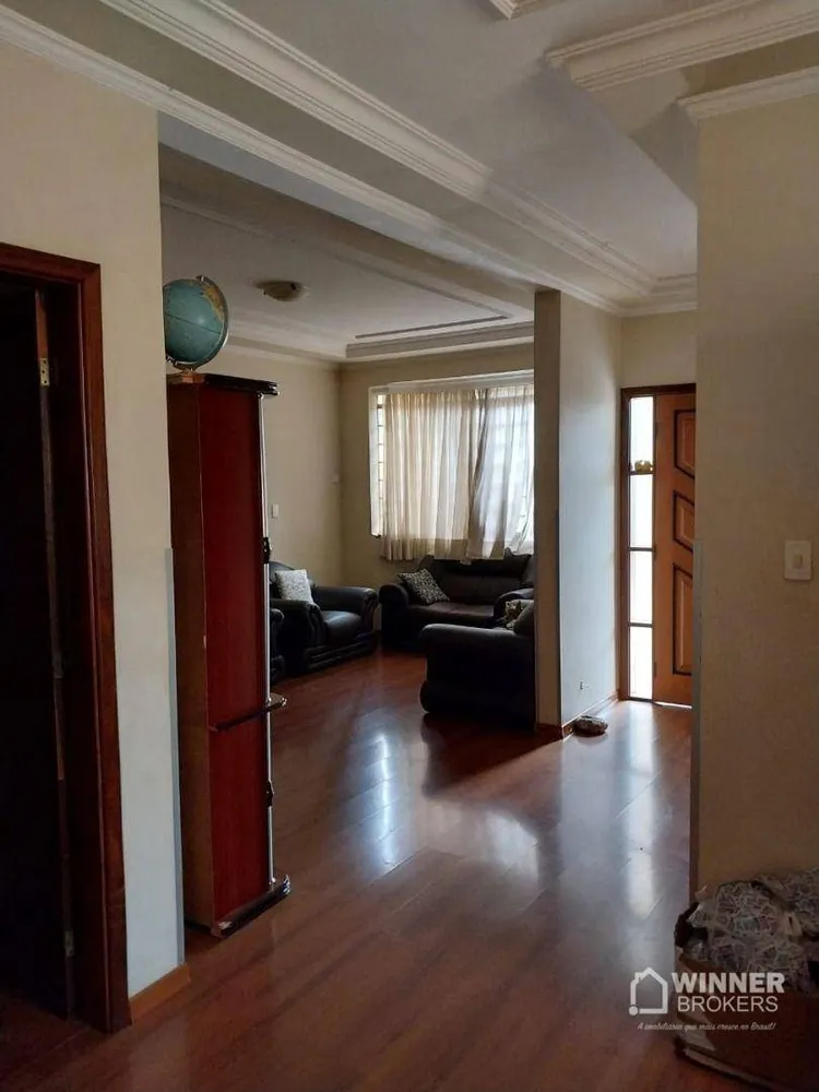 Casa, 5 quartos, 230 m² - Foto 2