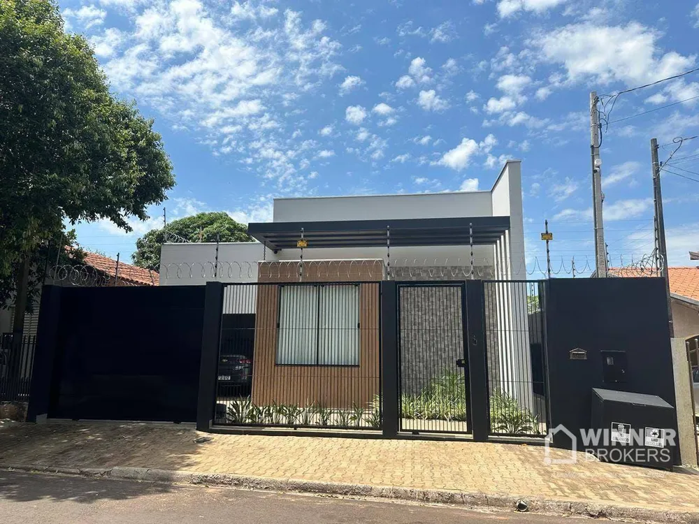 Casa, 3 quartos, 239 m² - Foto 2