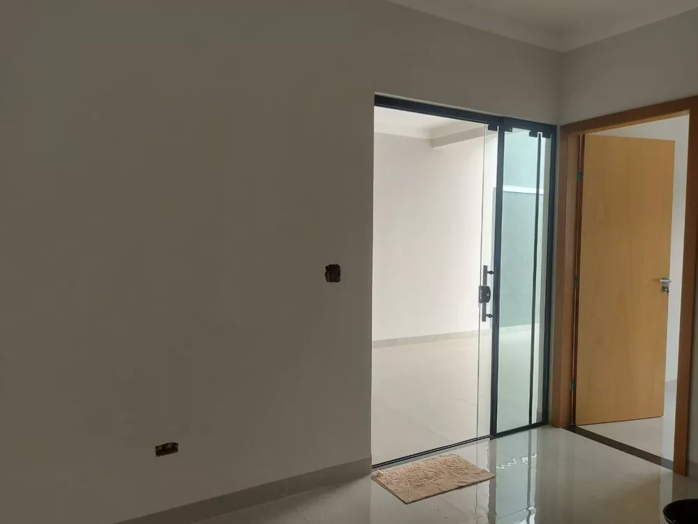 Casa à venda com 3 quartos, 72m² - Foto 4