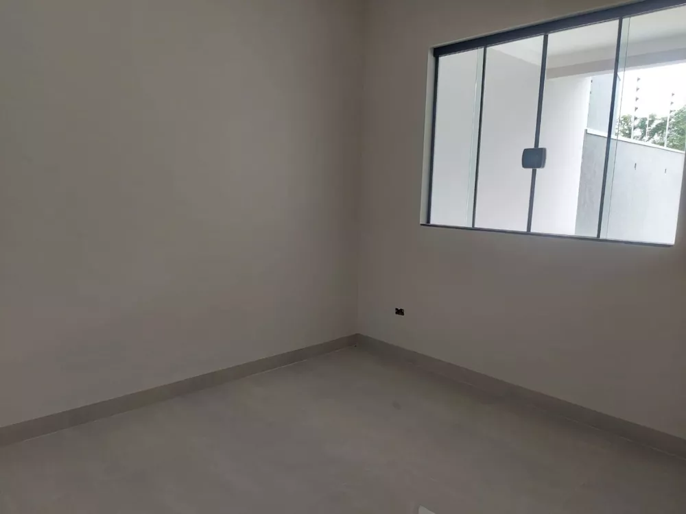 Casa à venda com 3 quartos, 72m² - Foto 5