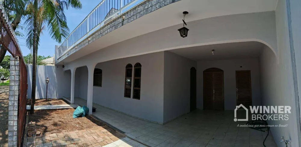 Casa, 4 quartos, 194 m² - Foto 2