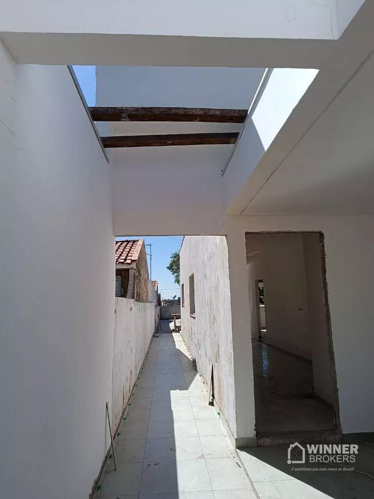 Casa à venda com 3 quartos, 130m² - Foto 3