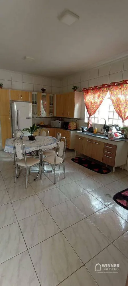 Casa, 4 quartos, 220 m² - Foto 4