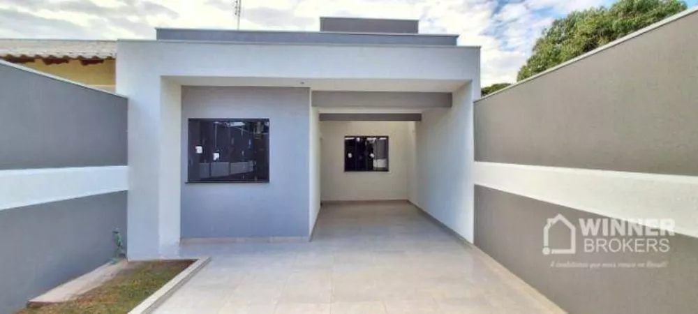 Casa à venda com 3 quartos, 71m² - Foto 1