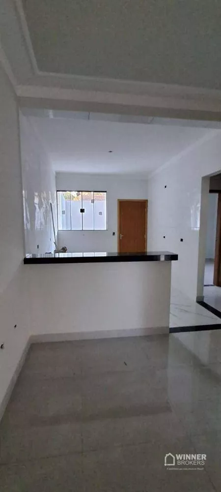 Casa à venda com 3 quartos, 71m² - Foto 3