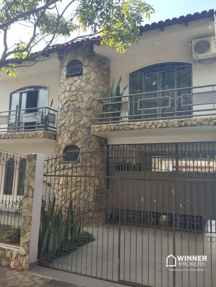 Sobrado, 3 quartos, 376 m² - Foto 2
