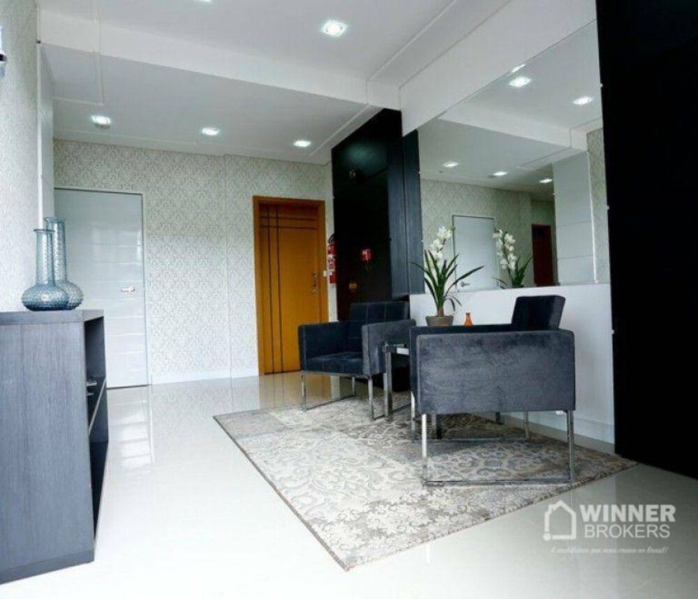 Apartamento à venda com 3 quartos, 107m² - Foto 2