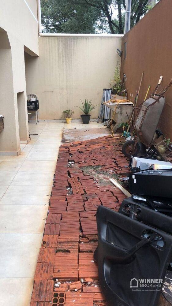 Sobrado à venda com 3 quartos, 94m² - Foto 2